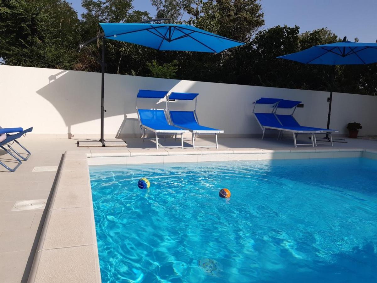 Villa Bianca - Apartment With Private Pool ปริฟลากา ภายนอก รูปภาพ
