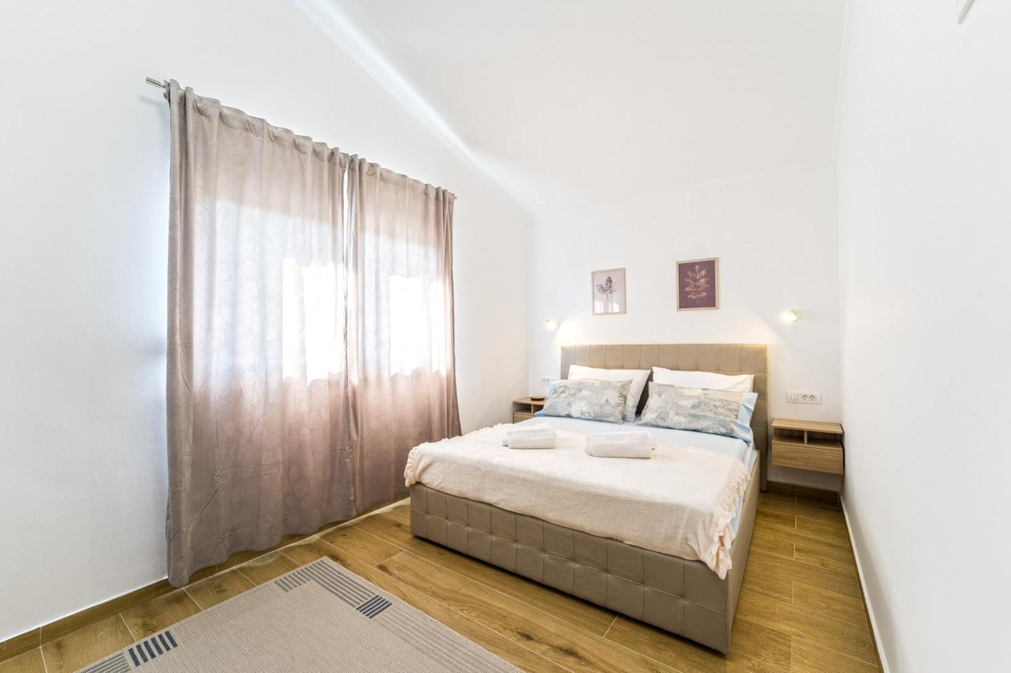 Villa Bianca - Apartment With Private Pool ปริฟลากา ภายนอก รูปภาพ
